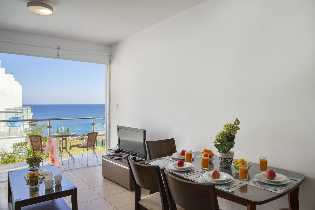 Coralli A 305 Protaras Extérieur photo